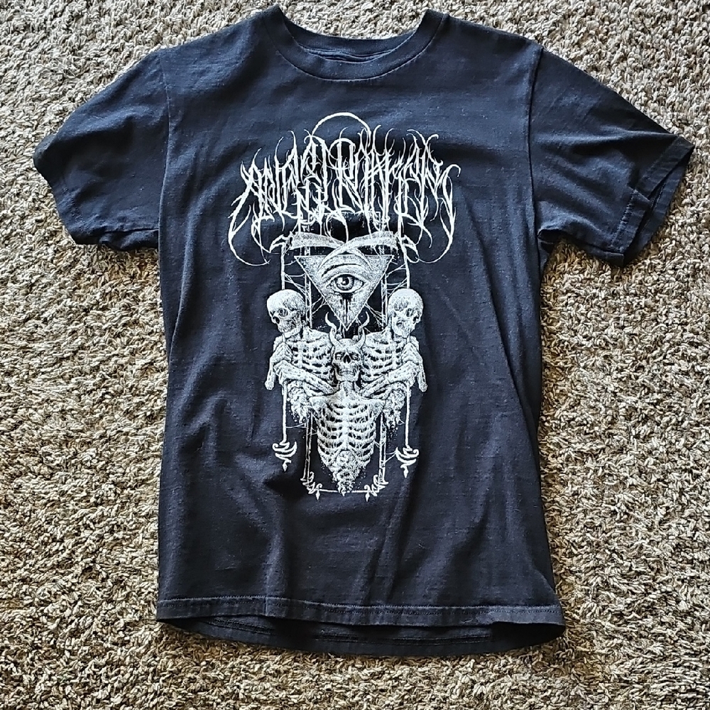 Gildan Black Graphic Tee